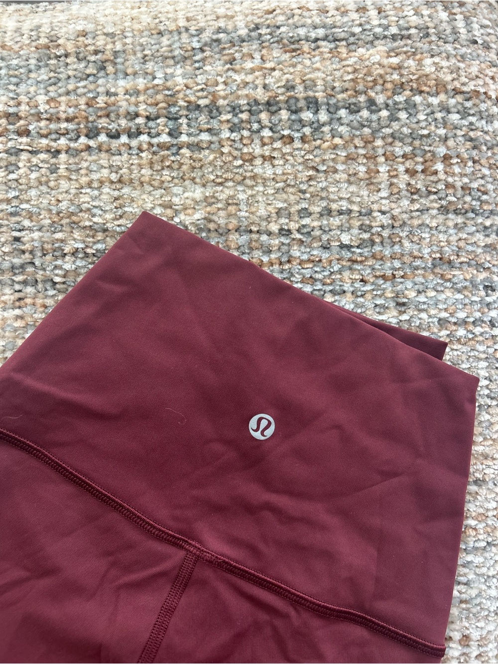 Lululemon Burgandy wunder under high rise 28 inch luxtreme - Picture 2 of 3